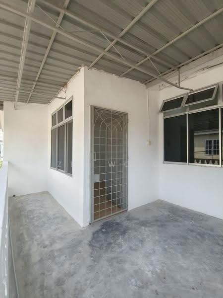 Terraced House for Sale in Taman Kluang Barat (Kluang) - Zen Wong - Exterior - PropertyGuru.com.my