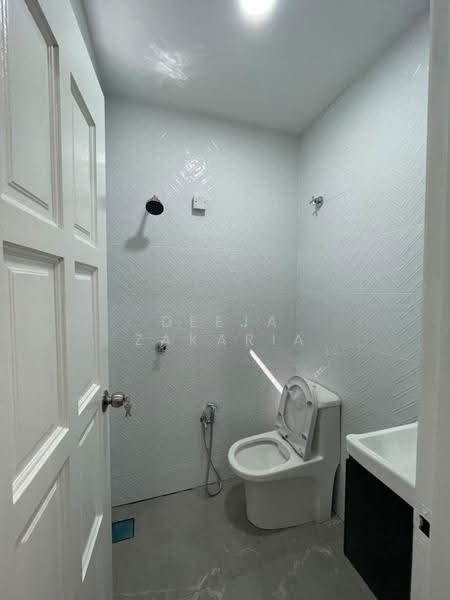 Terraced House for Sale in Sikamat (Negeri Sembilan) - Deeja Zakaria - Bathroom - PropertyGuru.com.my