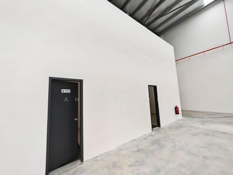 Kilang untuk Disewa di Eco Business Park 1 (Johor Bahru) - Ah Tee Goh - Interior - PropertyGuru.com.my