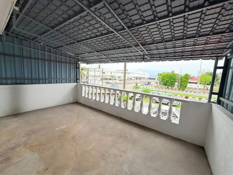 Tanah Kediaman untuk Dijual di Seremban Jaya (Negeri Sembilan) - Deeja Zakaria - Balcony - PropertyGuru.com.my