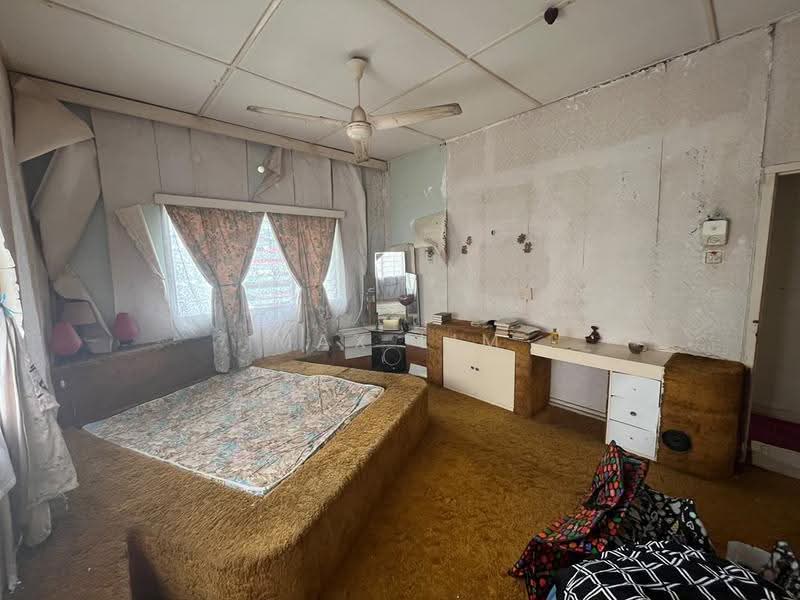 Semi-Detached House for Sale in Tanjung Bungah (Penang) - Max Lim - Bedroom - PropertyGuru.com.my