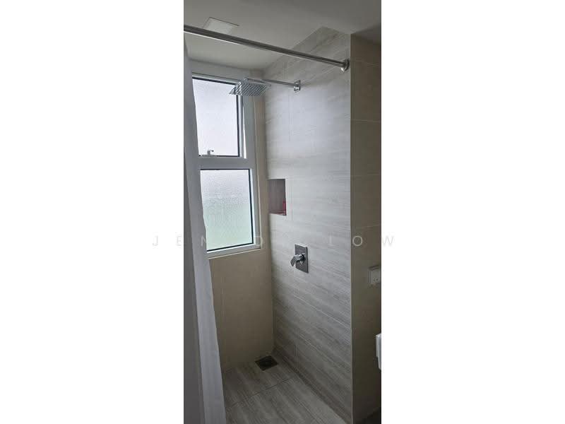 Kediaman Servis untuk Dijual di Windmill upon Hills - Jenson Low - Bathroom - PropertyGuru.com.my