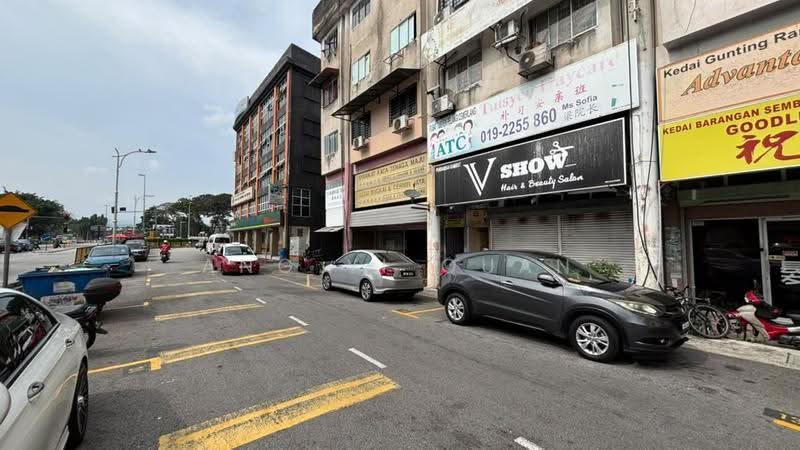 Kedai untuk Dijual di Taman Medan Batu Caves (Batu Caves) - Ang Yi Quan - Exterior - PropertyGuru.com.my