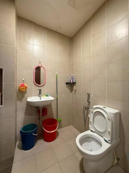 Kondominium untuk Dijual di PARC Regency (Residensi Masai) - Jovel Lim - Bathroom - PropertyGuru.com.my