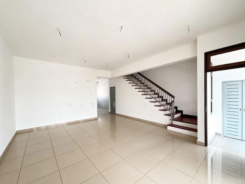 Rumah Teres untuk Dijual di Skudai (Johor) - Kasper Lee - Living Room - PropertyGuru.com.my