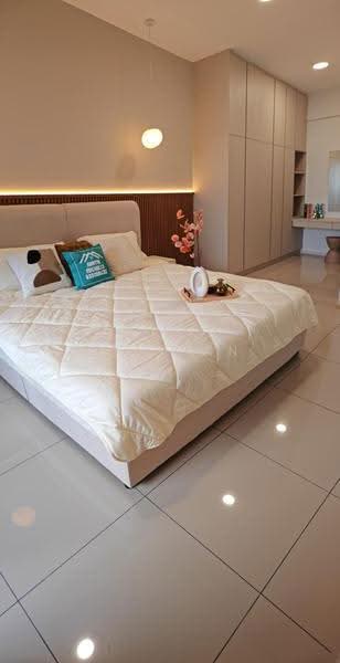 Kediaman Servis untuk Disewa di Residensi Estetik 8 (Est8) - Rex Tan - Bedroom - PropertyGuru.com.my