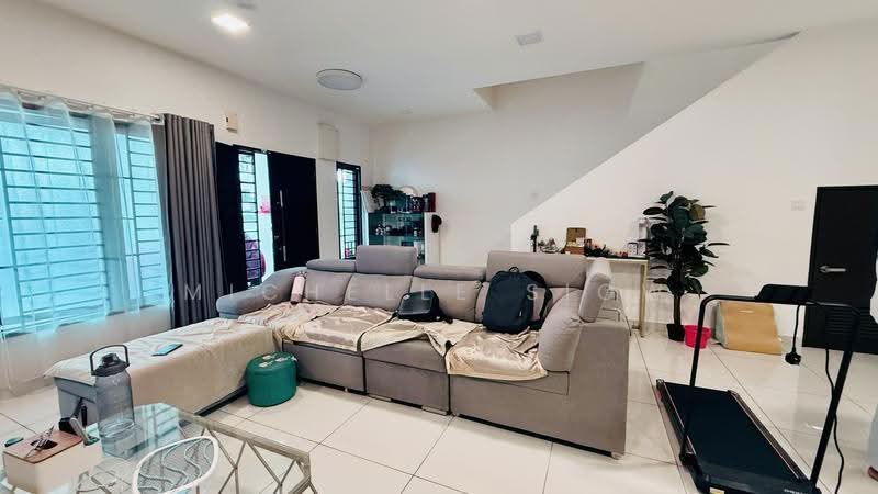 Rumah Teres 2-Tingkat untuk Dijual di Cheras (Selangor) - Michelle Siow - Living Room - PropertyGuru.com.my