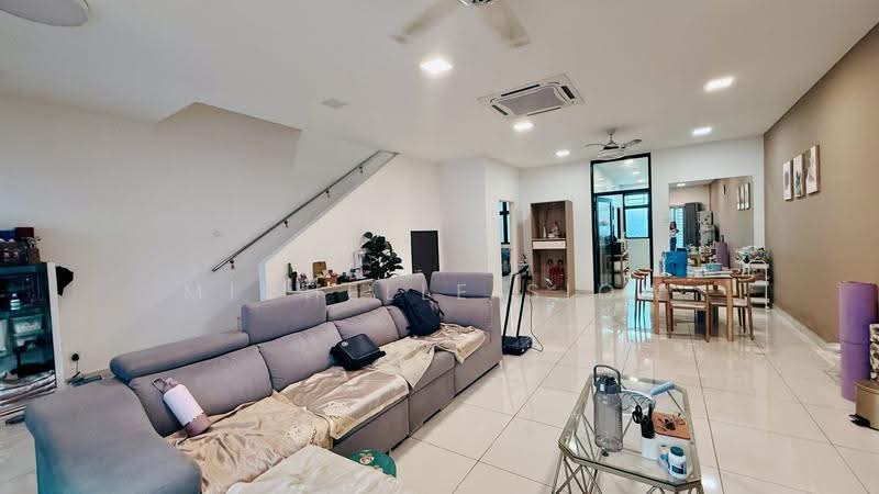 Rumah Teres 2-Tingkat untuk Dijual di Cheras (Selangor) - Michelle Siow - Living Room - PropertyGuru.com.my