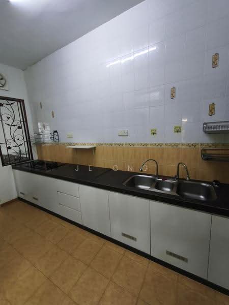 Rumah Kluster untuk Disewa di Taman Mount Austin (Tebrau) - JE ONG - Kitchen - PropertyGuru.com.my