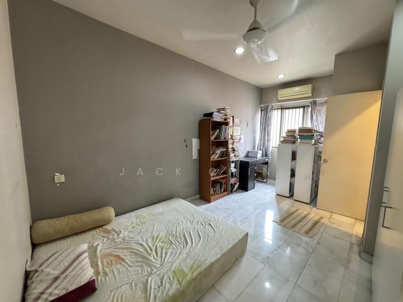 Rumah Teres 2-Tingkat untuk Dijual di Petaling Jaya (Selangor) - Jack Chin - Bedroom - PropertyGuru.com.my