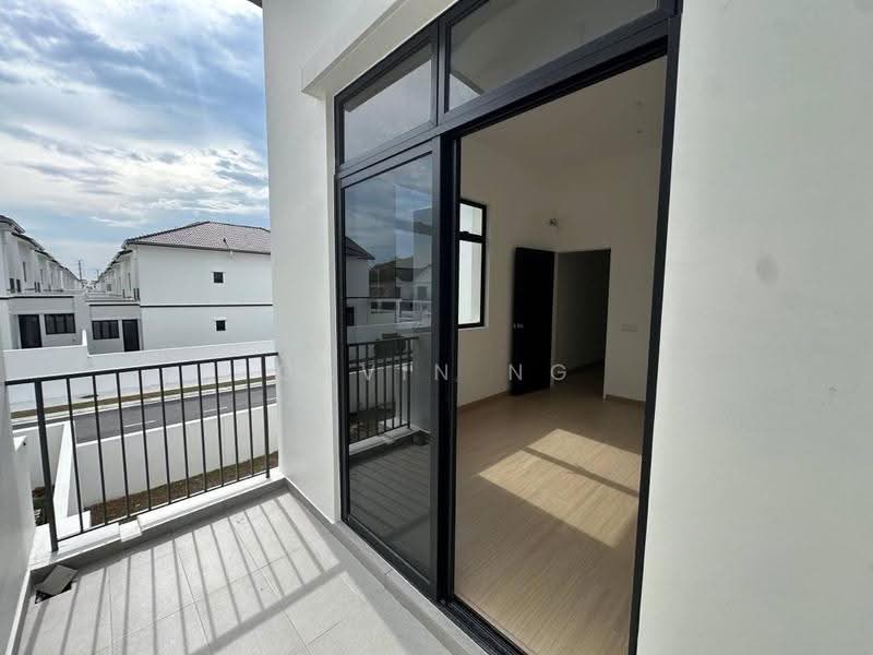 Cluster House for Sale in Eco Botanic (Iskandar Puteri (Nusajaya)) - Gavin Ng - Balcony - PropertyGuru.com.my