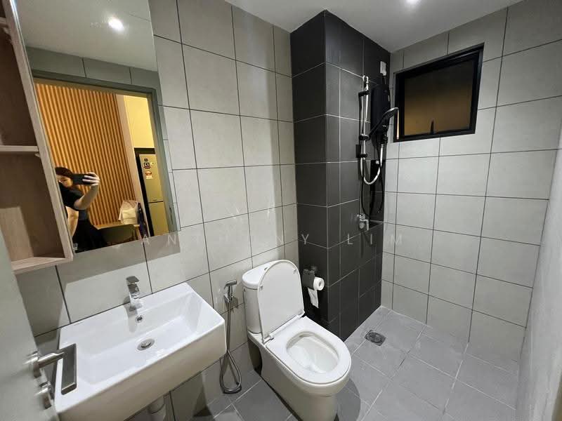 Kediaman Servis untuk Disewa di D'Vervain - Anthony Lim - Bathroom - PropertyGuru.com.my