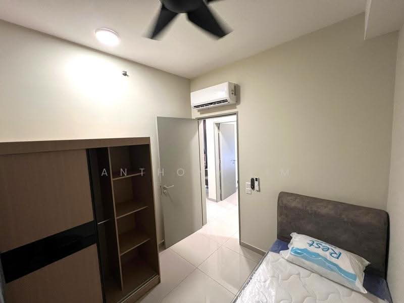 Kediaman Servis untuk Disewa di D'Vervain - Anthony Lim - Bedroom - PropertyGuru.com.my