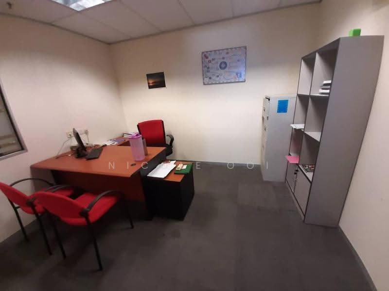 Office for Rent in Seksyen 8 (Petaling Jaya) - Nicole Ooi - Study - PropertyGuru.com.my
