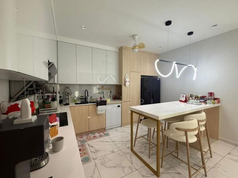 Condominium for Sale at QuayWest Residence - Jeff Ooi - Kitchen - PropertyGuru.com.my