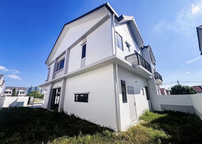 Semi-Detached House for Sale in Cyber 10 (Cyberjaya) - Xin Nee - Exterior - PropertyGuru.com.my