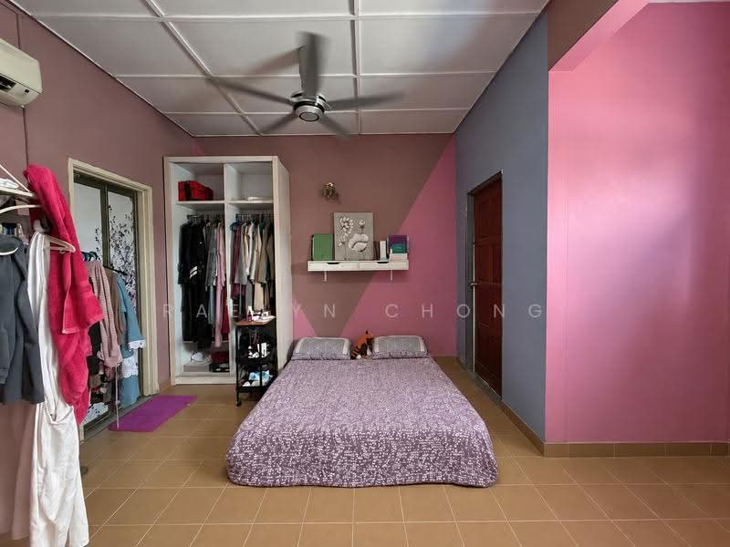 Rumah Teres 1.5-Tingkat untuk Dijual di Bandar Tun Hussein Onn (Cheras) - Raelyn Chong - Bedroom - PropertyGuru.com.my
