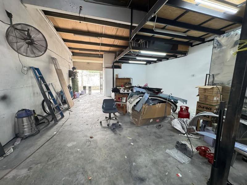 Shop for Rent in Seri Kembangan (Selangor) - Hanz Low - PropertyGuru.com.my