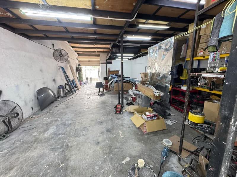 Shop for Rent in Seri Kembangan (Selangor) - Hanz Low - PropertyGuru.com.my