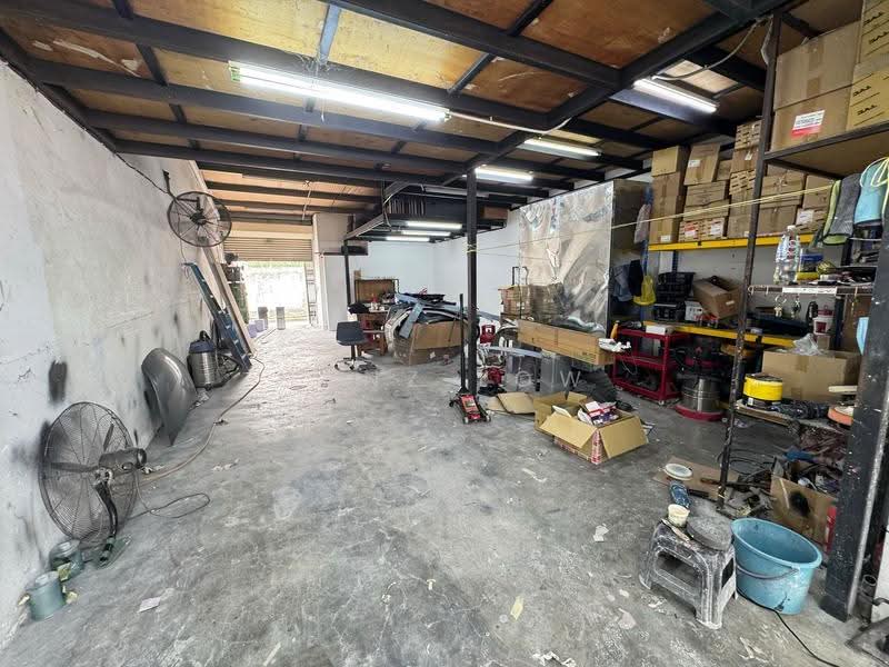 Shop for Rent in Seri Kembangan (Selangor) - Hanz Low - PropertyGuru.com.my