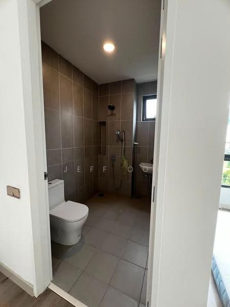 Kondominium untuk Dijual di Scots Pavilion - Jeff Ooi - Bathroom - PropertyGuru.com.my