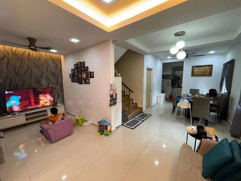 Rumah Teres untuk Dijual di Taman Reko Mutiara (Kajang) - Ashraff Daniel - Living Room - PropertyGuru.com.my