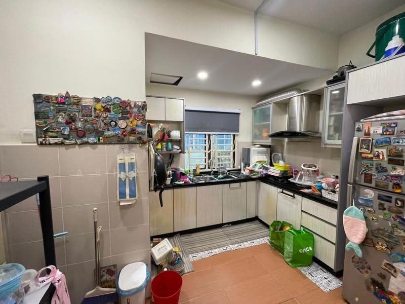 Rumah Teres untuk Dijual di Taman Reko Mutiara (Kajang) - Ashraff Daniel - Kitchen - PropertyGuru.com.my