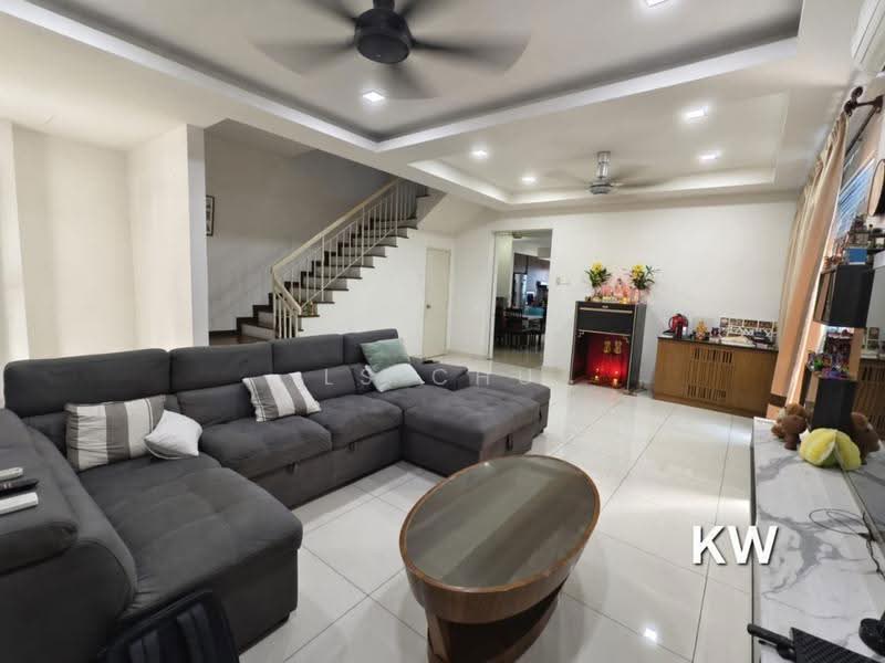 2-storey Terraced House for Sale in Kemuning Utama (Shah Alam) - LS Chu - Living Room - PropertyGuru.com.my