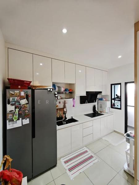 Kediaman Servis untuk Dijual di Veranda Residence - Eric Tan - Kitchen - PropertyGuru.com.my