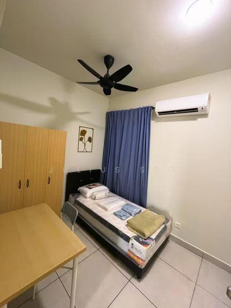 Service Residence for Sale at Majestic Maxim - Julius Soo - Bedroom - PropertyGuru.com.my