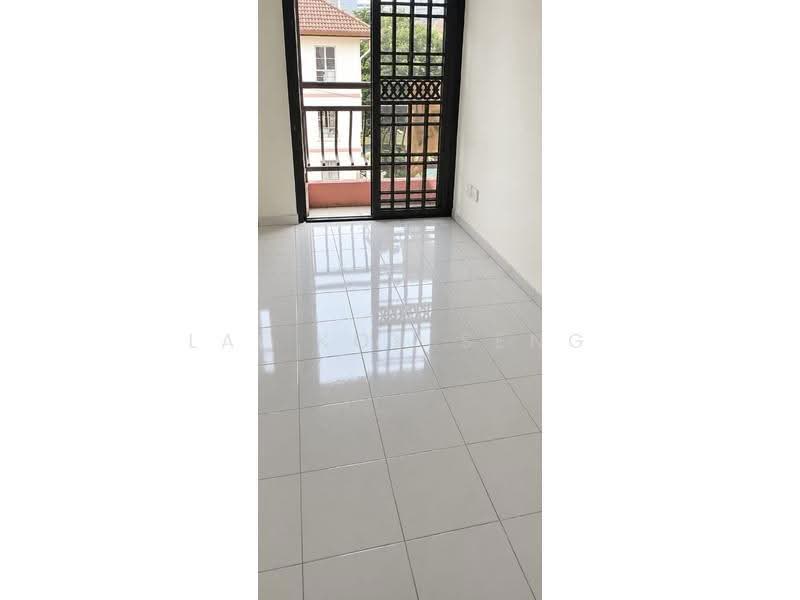 Pangsapuri untuk Dijual di Park Avenue - Lai Kok Seng - Balcony - PropertyGuru.com.my