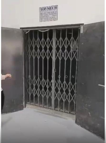 Semi-D Factory for Rent in Puchong (Selangor) - Pit Voon Yap - Entrance - PropertyGuru.com.my