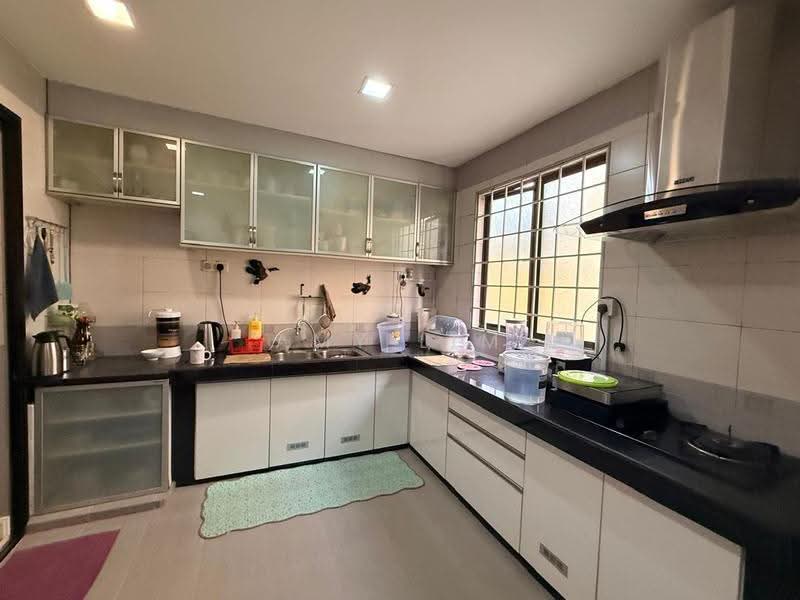 Rumah Teres 2-Tingkat untuk Dijual di Taman Wawasan (Puchong) - Amy Lim - Kitchen - PropertyGuru.com.my