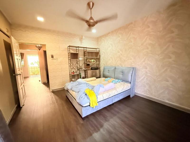 Rumah Teres 2-Tingkat untuk Dijual di Taman Wawasan (Puchong) - Amy Lim - Bedroom - PropertyGuru.com.my