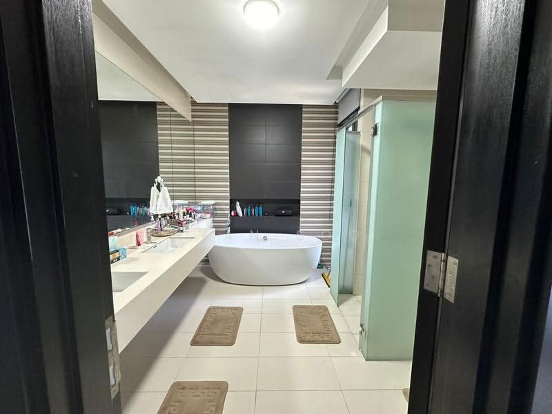 3-storey Terraced House for Sale in Denai Alam (Shah Alam) - Ryan Soo - Bathroom - PropertyGuru.com.my