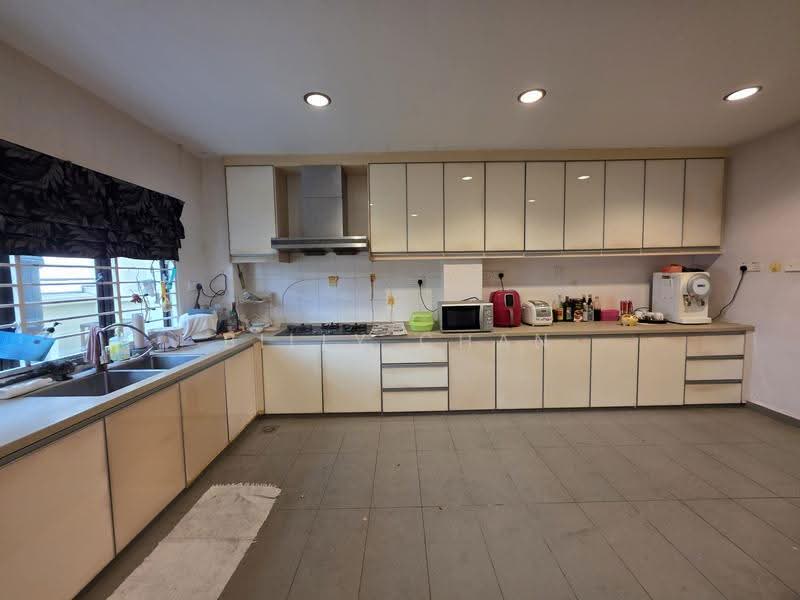 3-storey Terraced House for Sale in Taman Bukit Prima (Cheras) - Billy Chan - Kitchen - PropertyGuru.com.my