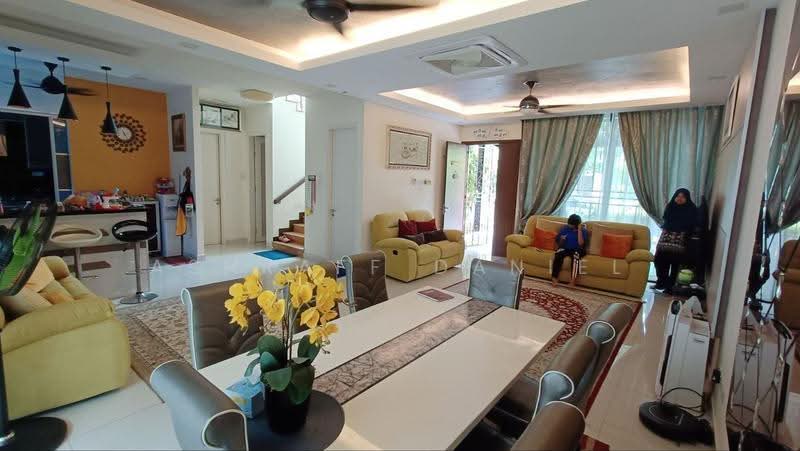 Semi-Detached House for Sale in Denai Alam (Shah Alam) - Ashraff Daniel - Living Room - PropertyGuru.com.my