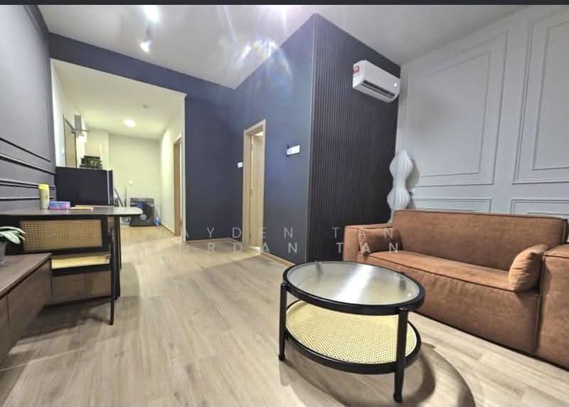Kediaman Servis untuk Dijual di Armani Raja Uda - Jayden Tan - Living Room - PropertyGuru.com.my