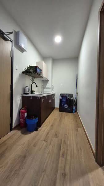 Kediaman Servis untuk Dijual di Armani Raja Uda - Jayden Tan - Kitchen - PropertyGuru.com.my