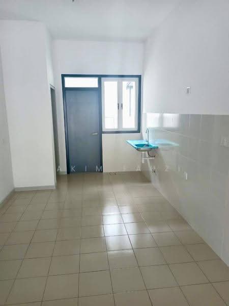 Terraced House for Sale in Bandar Serenia (Dengkil) - Hakim Fauzi - Kitchen - PropertyGuru.com.my