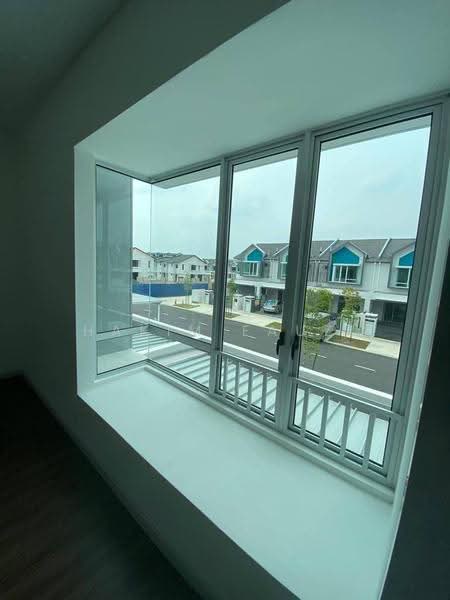 Terraced House for Sale in Bandar Serenia (Dengkil) - Hakim Fauzi - View - PropertyGuru.com.my
