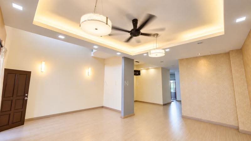 Rumah Teres 2-Tingkat untuk Dijual di Bandar Kinrara (Selangor) - Shermaine Chan - Living Room - PropertyGuru.com.my