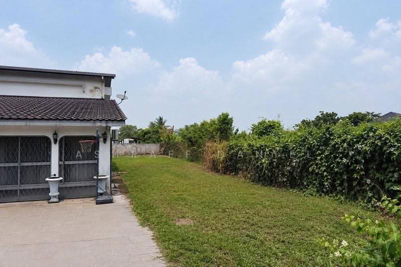 Bungalow House for Sale in Seksyen 1 (Bangi) - Ashraff Daniel - Exterior - PropertyGuru.com.my