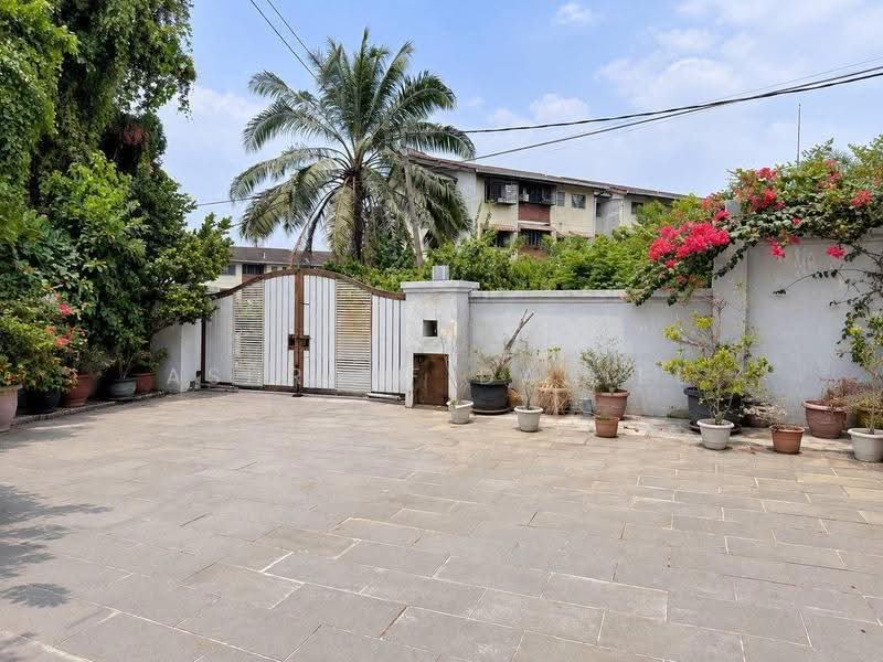 Bungalow House for Sale in Seksyen 1 (Bangi) - Ashraff Daniel - PropertyGuru.com.my