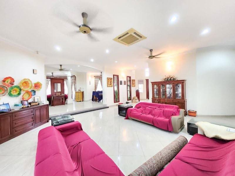 Bungalow House untuk Dijual di Sepang (Selangor) - Hakim Fauzi - Living Room - PropertyGuru.com.my