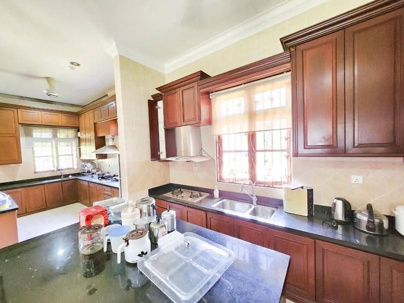Bungalow House untuk Dijual di Sepang (Selangor) - Hakim Fauzi - PropertyGuru.com.my
