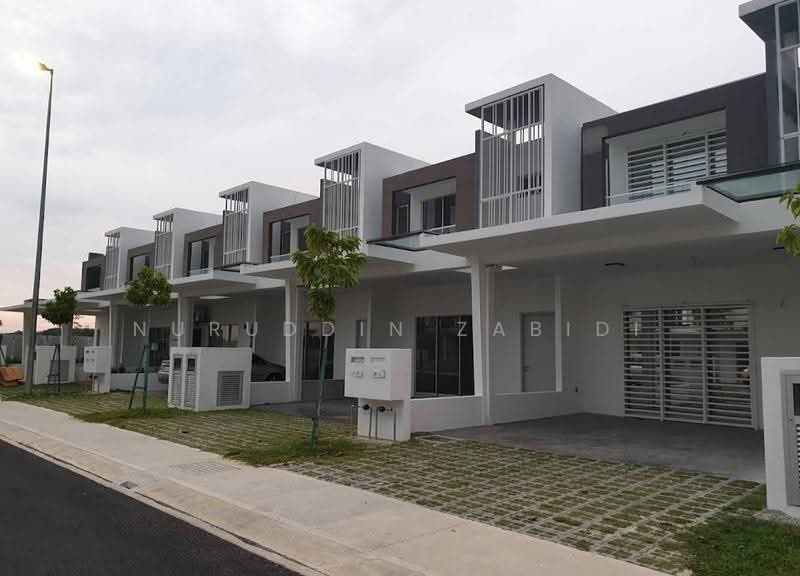 2-storey Terraced House for Rent in Dengkil (Selangor) - Nuruddin Zabidi - Exterior - PropertyGuru.com.my