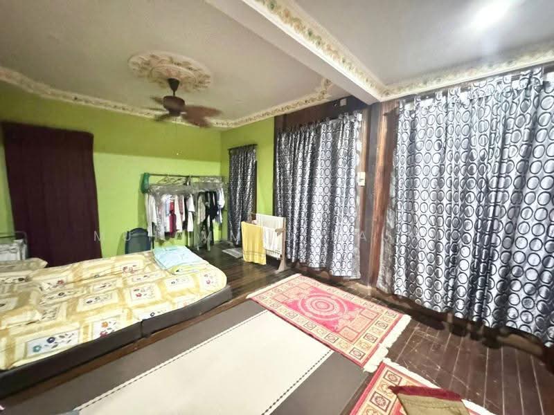 Bungalow House untuk Dijual di Kemaman (Terengganu) - Muhammad Najmi - Bedroom - PropertyGuru.com.my
