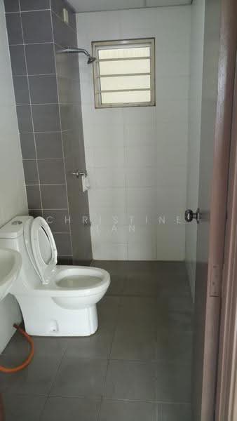 Service Residence for Rent at Alam Idaman - Christine Tan - Bathroom - PropertyGuru.com.my