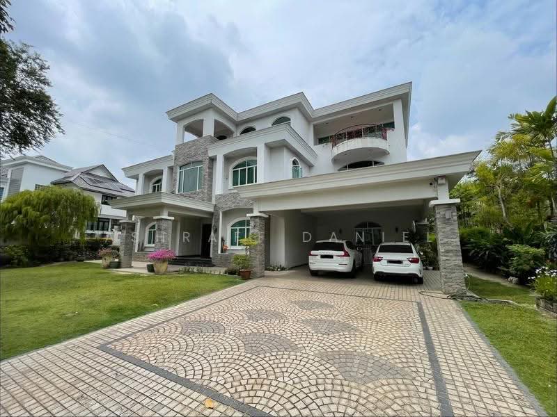 Bungalow House for Sale in SS19 (Subang Jaya) - Ashraff Daniel - Exterior - PropertyGuru.com.my